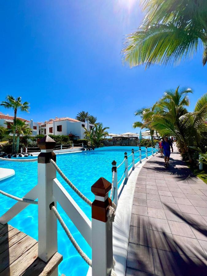 First Line Apartment Arona  Bagian luar foto