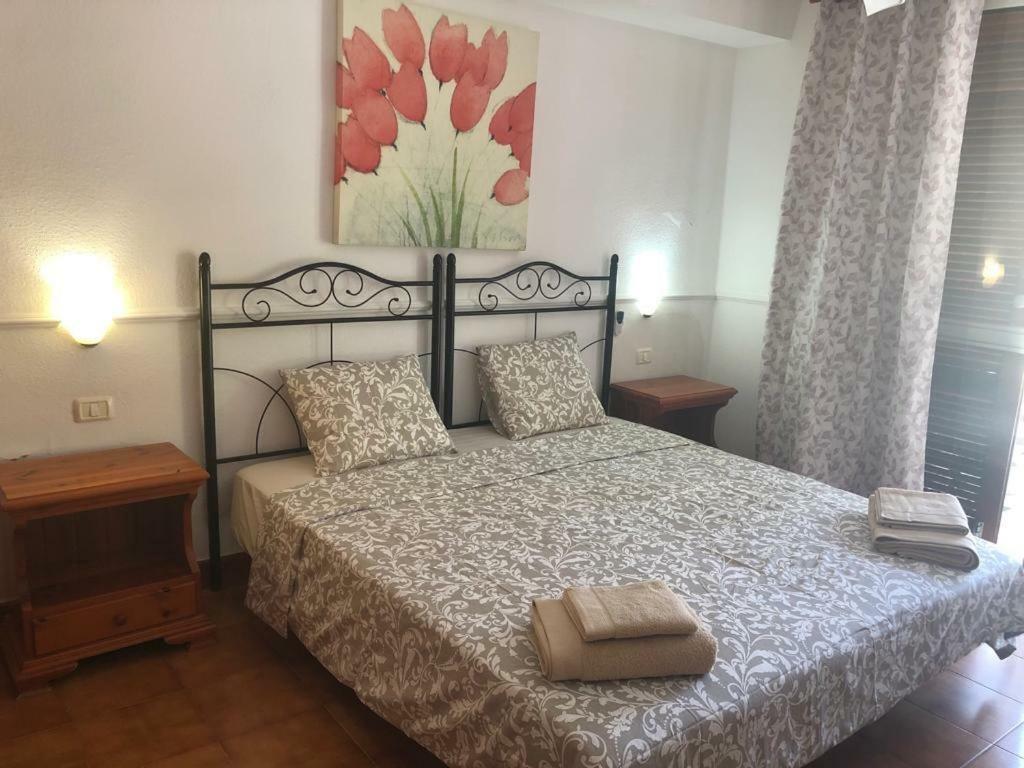 First Line Apartment Arona  Bagian luar foto